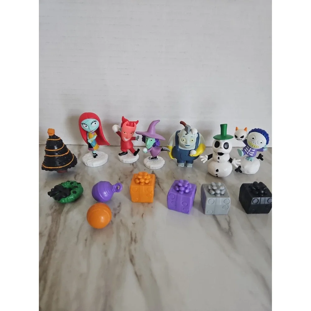 Disney Tim Burton's the Nightmare before Christmas 14 pcs Collectible Figure Set
